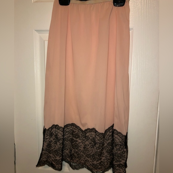 Pink peach vintage Vanity Fair half slip - Picture 4 of 7